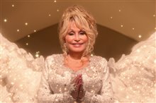 Dolly Parton’s Christmas on the Square (Netflix) Photo 7