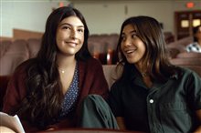 Don't Say Good Luck (Netflix) Photo 2