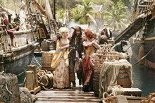 Pirates of the Caribbean: At World's End Photo 18
