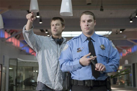 Observe and Report Photo 21 - Large