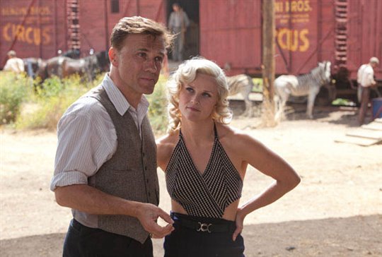 Water for Elephants Photo 6 - Large