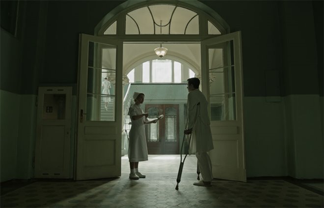 A Cure for Wellness Photo 1 - Large