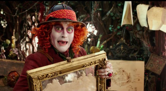 Alice Through the Looking Glass Photo 24 - Large