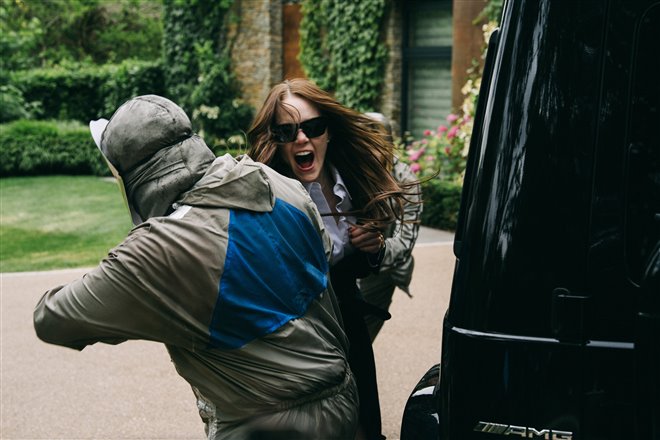 Bugonia Photo 10 - Large