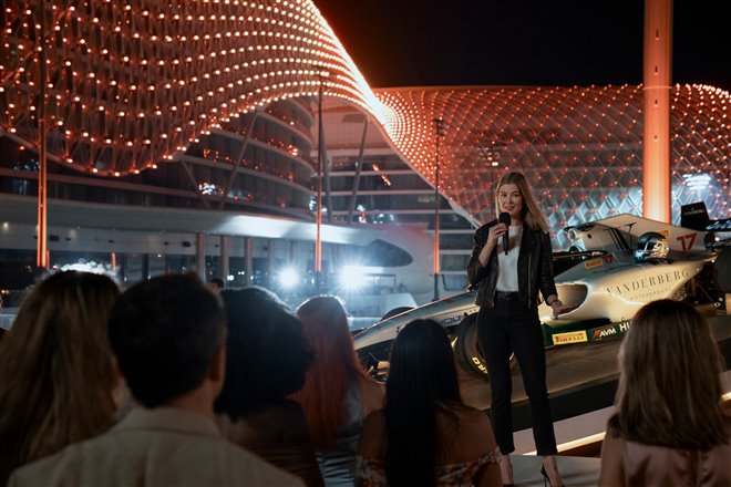 Now You See Me: Now You Don't Photo 10 - Large