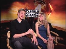 Alexander Ludwig & AnnaSophia Robb (Race to Witch Mountain) - Interview Video