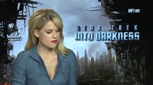 Alice Eve (Star Trek Into Darkness) - Interview Video