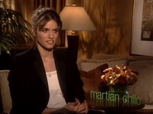 Amanda Peet (Martian Child) - Interview Video