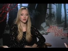 Amanda Seyfried (Red Riding Hood) - Interview Video
