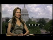 Angelina Jolie (Salt) - Interview Video