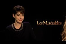 Anne Hathaway (Les Misérables) - Interview Video