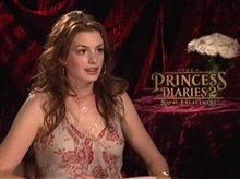 ANNE HATHAWAY - THE PRINCESS DIARIES 2: ROYAL ENGAGEMENT - Interview Video