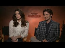 Ashley Greene & Jackson Rathbone (The Twilight Saga: Breaking Dawn - Part 1) - Interview Video