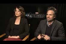 Cobie Smulders & Mark Ruffalo (The Avengers) - Interview Video