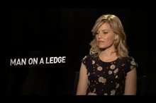Elizabeth Banks (Man on a Ledge) - Interview Video