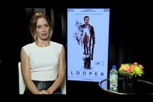 Emily Blunt (Looper) - Interview Video
