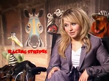 HAYDEN PANETTIERE - RACING STRIPES - Interview Video