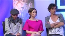 Jamie Campbell Bower, Lily Collins & Robert Sheehan (The Mortal Instruments: City of Bones) - Interview Video