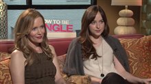 Leslie Mann & Dakota Johnson - How to Be Single - Interview Video