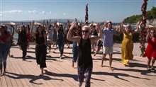 'Mamma Mia! Here We Go Again' Featurette - 