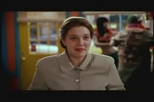 NEVER BEEN KISSED Trailer Video