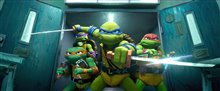 TEENAGE MUTANT NINJA TURTLES: MUTANT MAYHEM Trailer Video