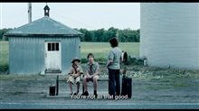 Vic+Flo Saw a Bear Trailer Video