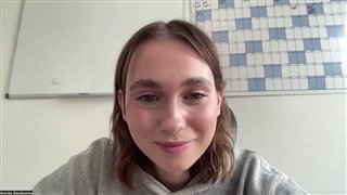 veronika-slowikowska-talks-davey-jonesies-locker Video Thumbnail